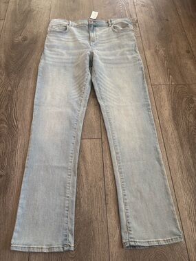 Children’s place Light Wash boys  Straight Jeans - Comfortable Everyday Style